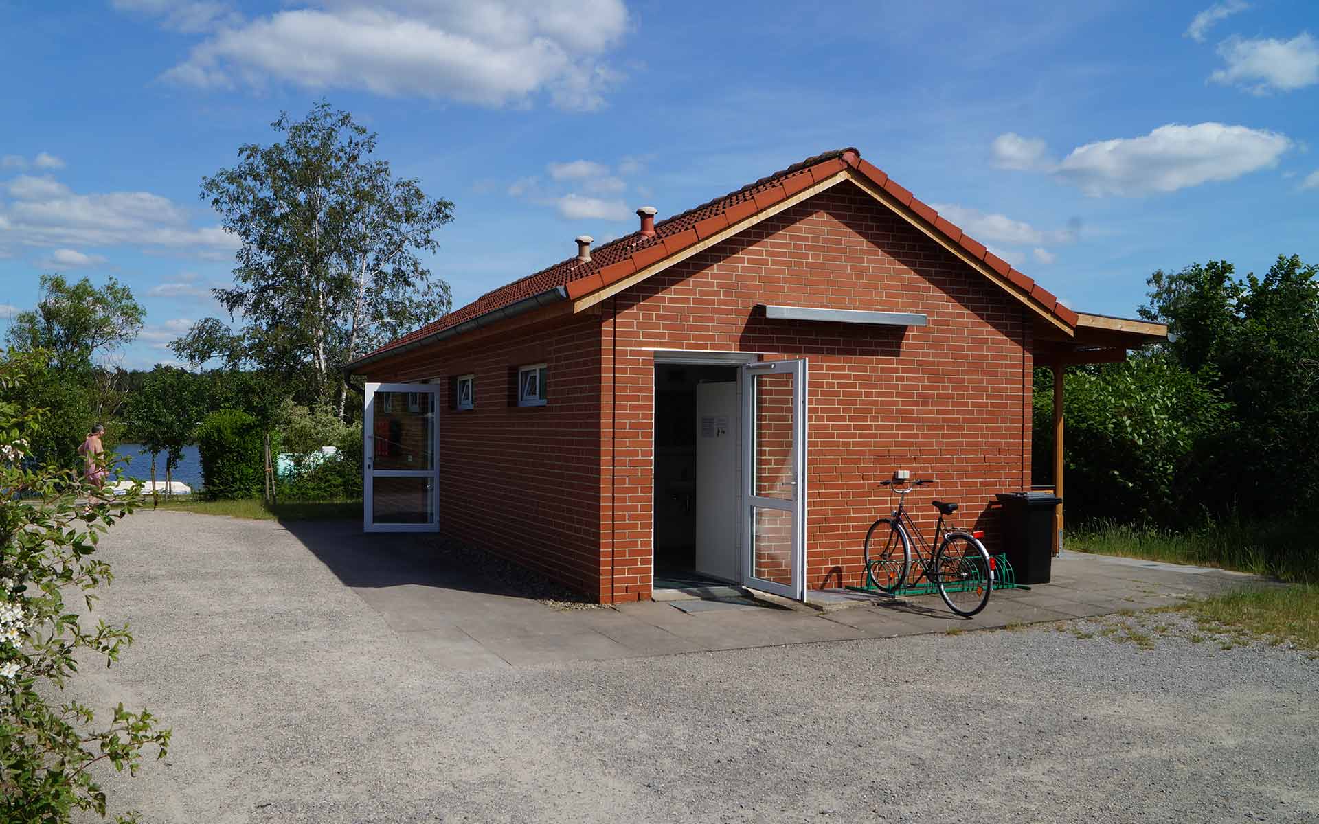 Sanitäranlage Seerosenteich